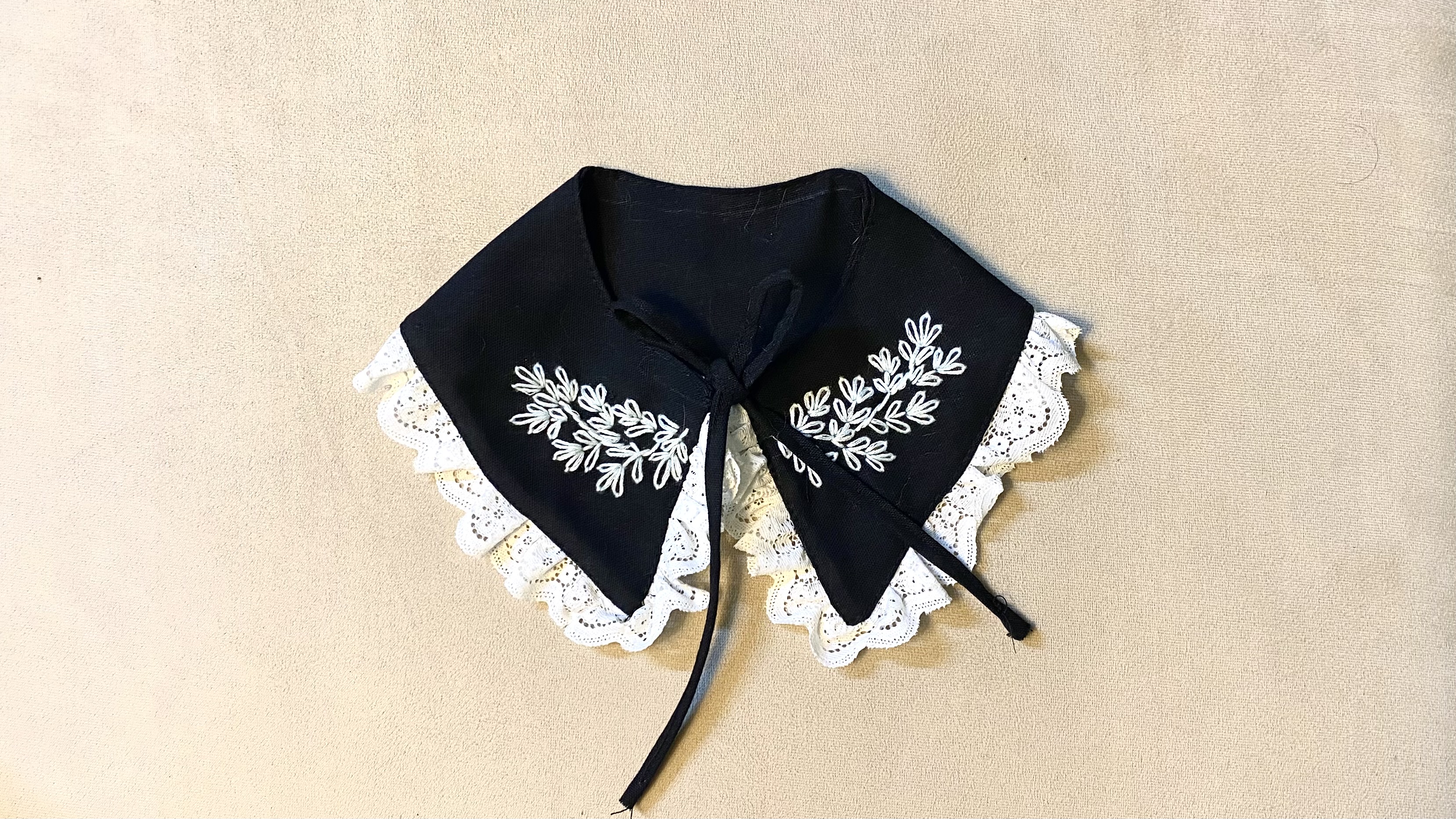 یقه اماده یقه شکاری لباس برند کالی ویت